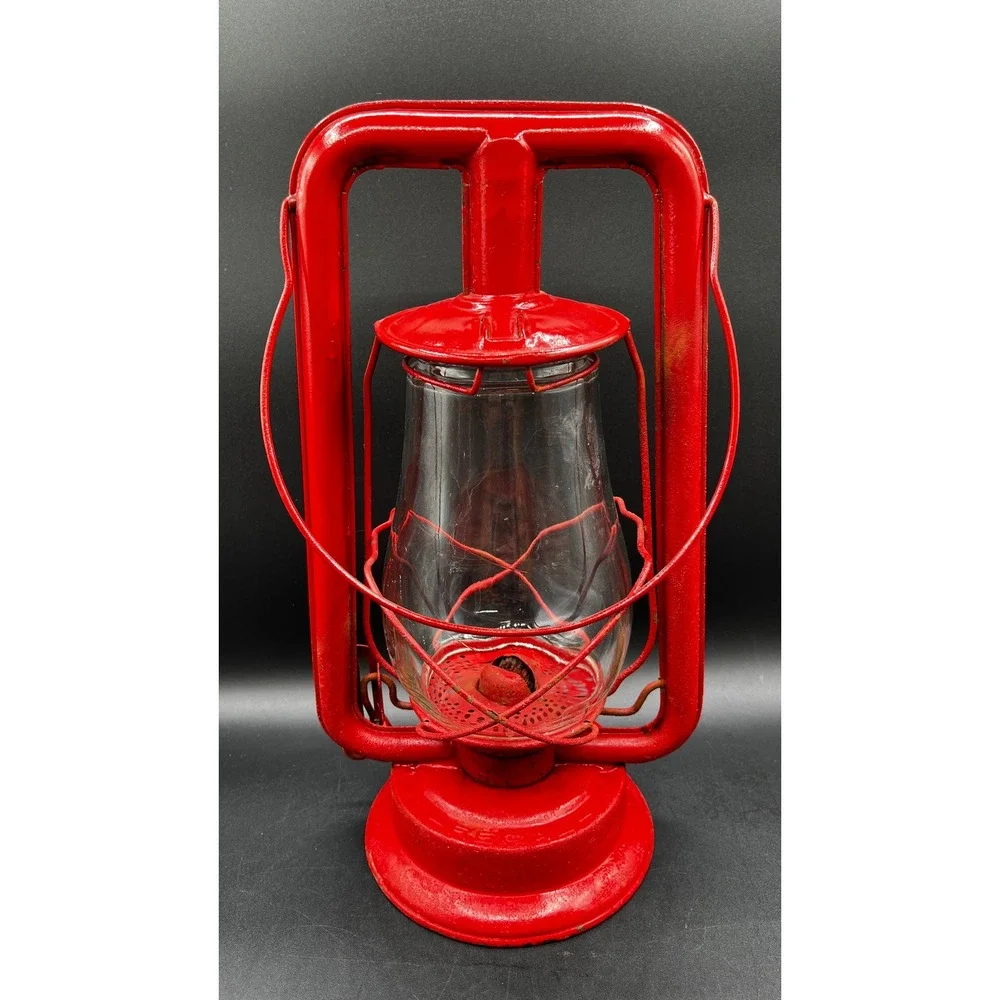 Vtg Regal Red Kerosene Lantern Tubular Oil Hurricane Lamp Glass Globe 13.5